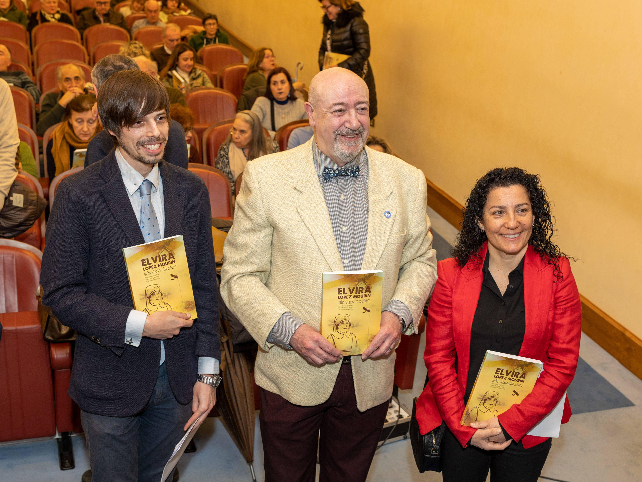 Presentación del libro y la exposición «Elvira López Mourín: unha viaxe de altura»